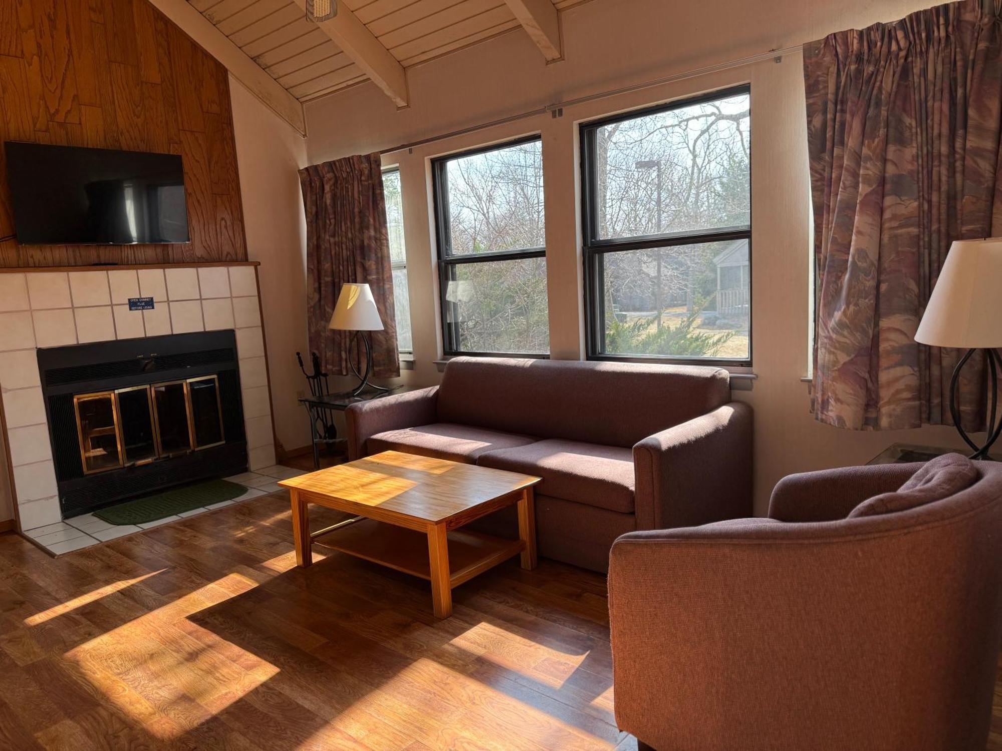 Eagle Village Resort Бушкилл Экстерьер фото