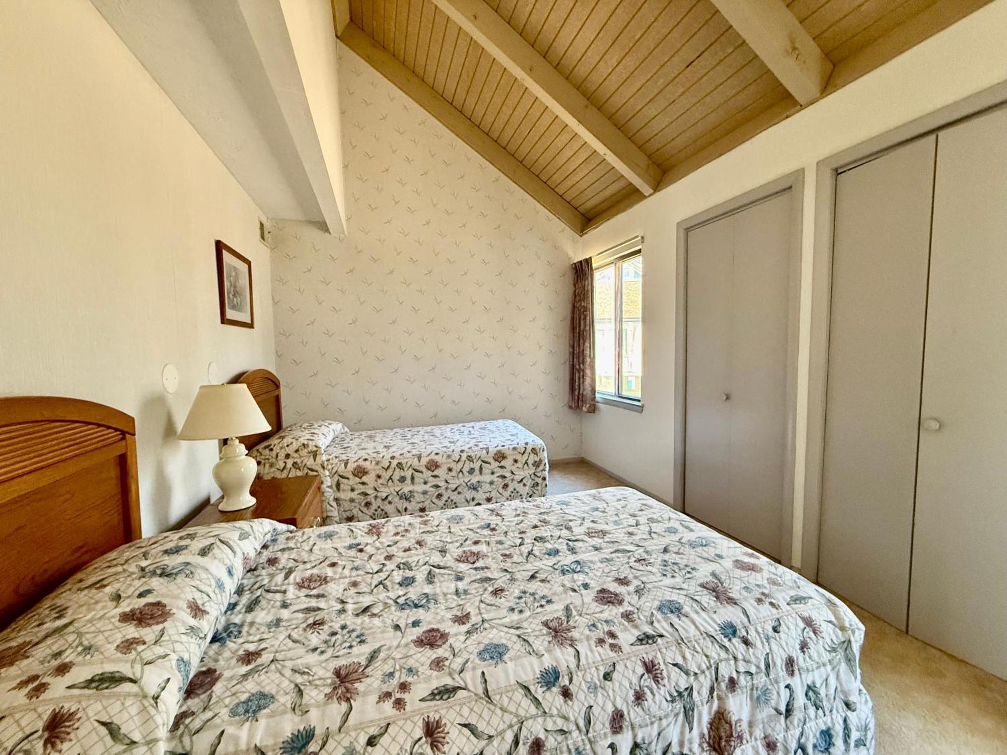 Eagle Village Resort Бушкилл Экстерьер фото