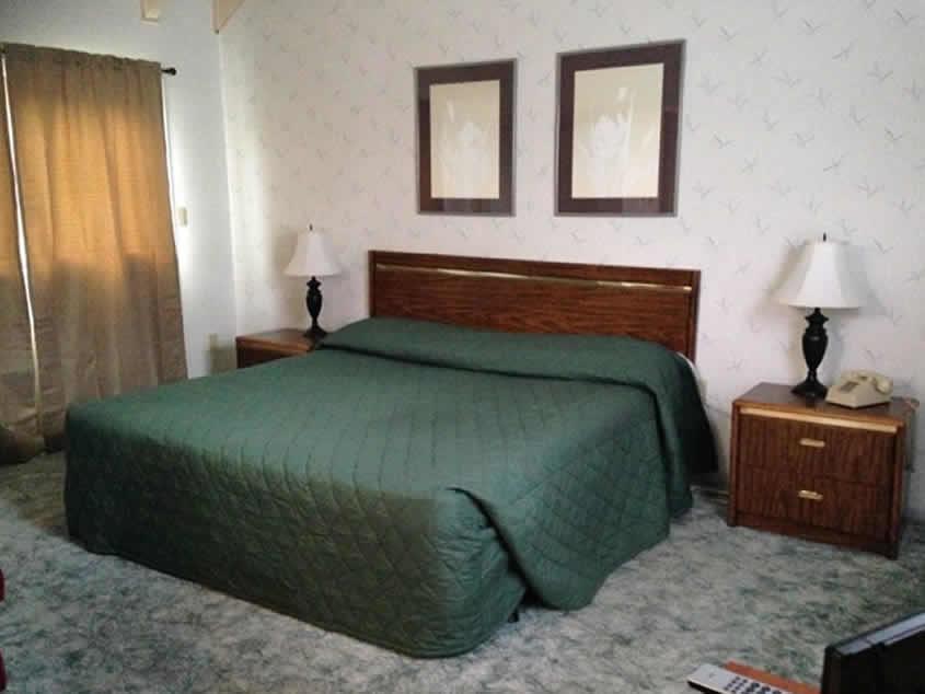 Eagle Village Resort Бушкилл Экстерьер фото