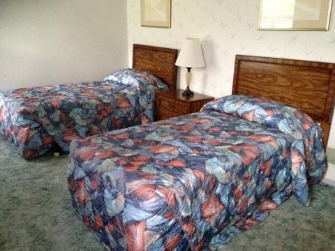 Eagle Village Resort Бушкилл Экстерьер фото